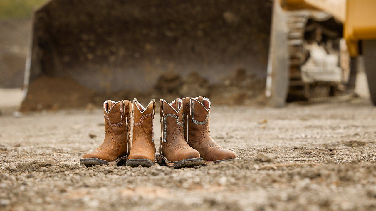 Two pairs of Rush boots in Cedar Brown and Pine Chocolate (SE4359 and SE4360) standing on the dirt.